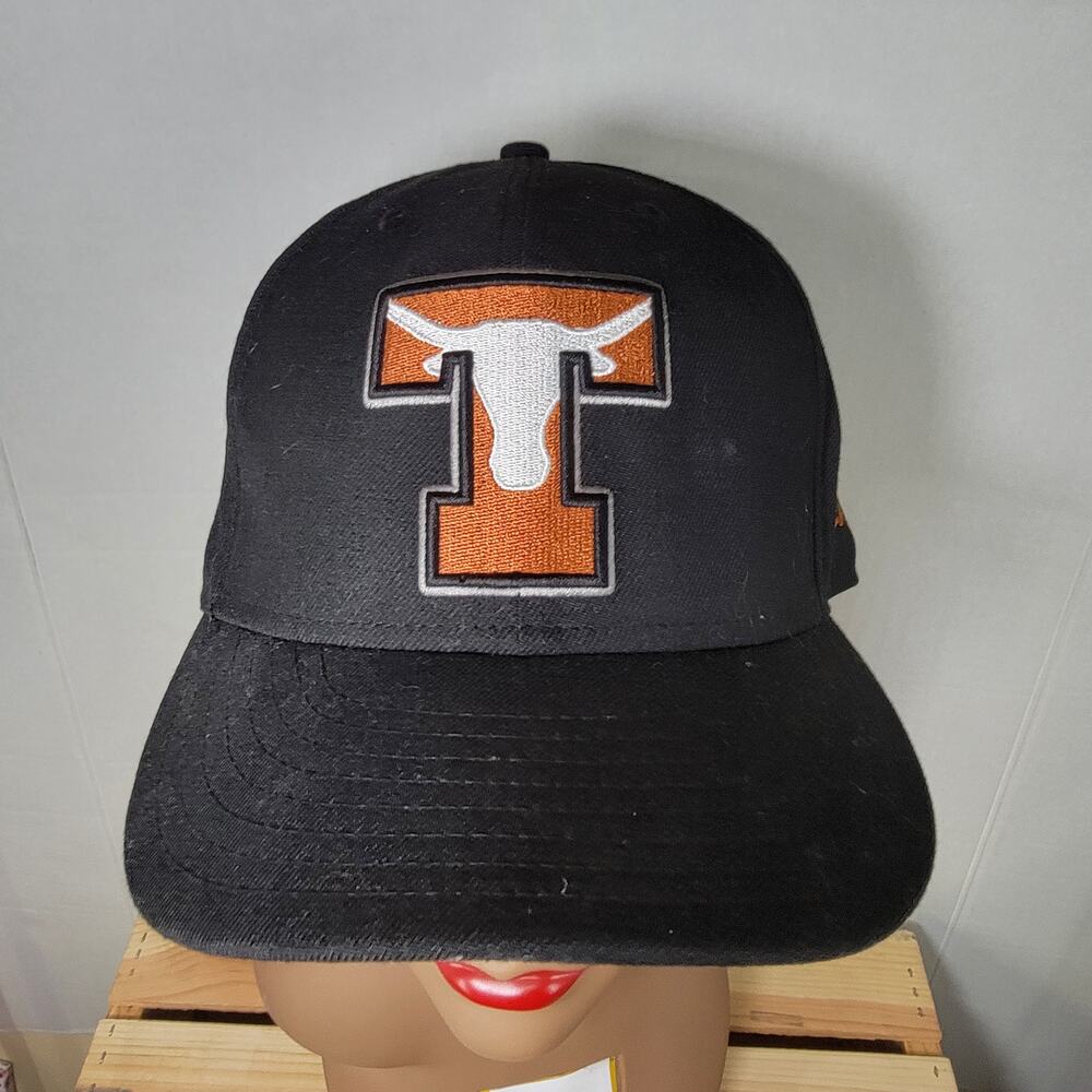 59Fifty New Era Black 100% Wool Ball Cap Texas Longhorns - Size 7 3/4 (61.5 cm)